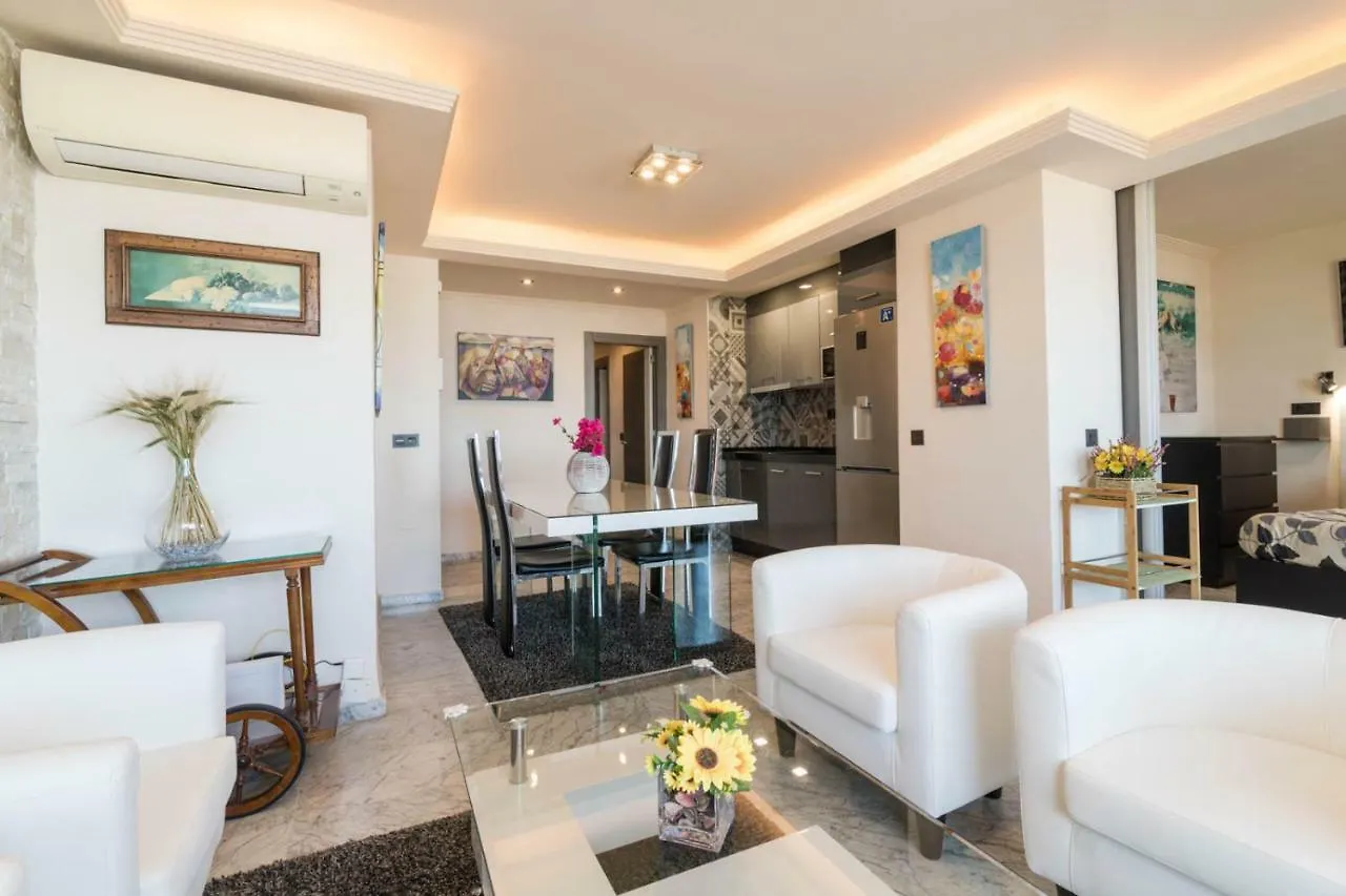 New Luxury Premium Apartman Málaga 0*,
